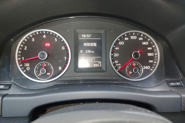 Used Volkswagen Tiguan 2012 1.8TSI Manual Two-Wheel Drive Urban Edition Instrument Cluster