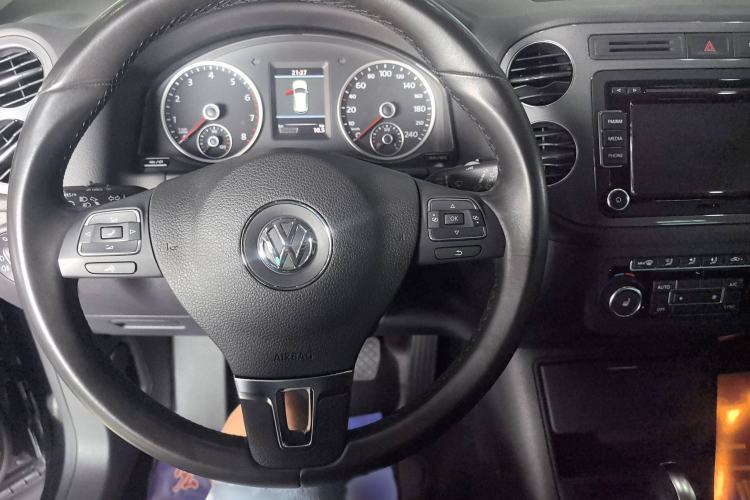 Used Volkswagen Tiguan 2012 2.0 TSI Comfort Edition Interior 3