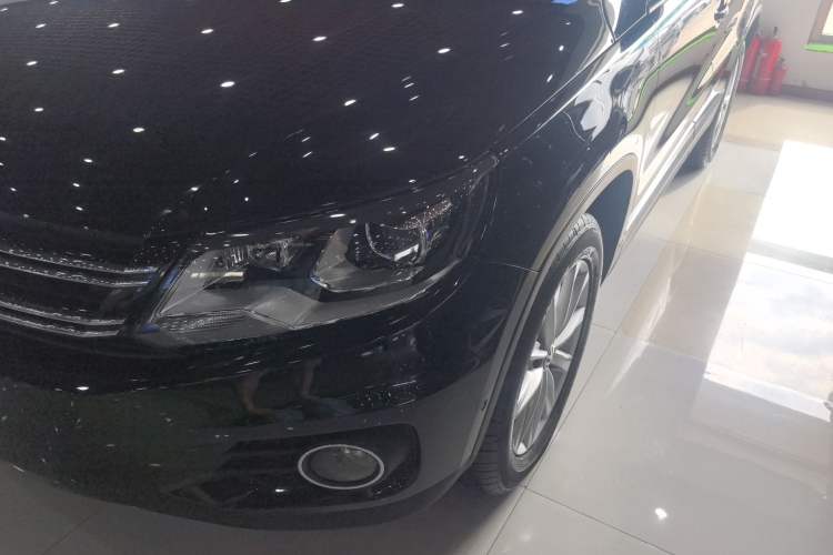 Used Volkswagen Tiguan 2012 2.0 TSI Comfort Edition Left Front Headlight