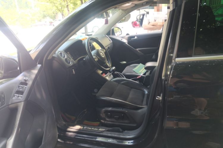 Used Volkswagen Tiguan 2012 2.0 TSI Automatic All-Wheel Drive Flagship Edition Left Front Seat