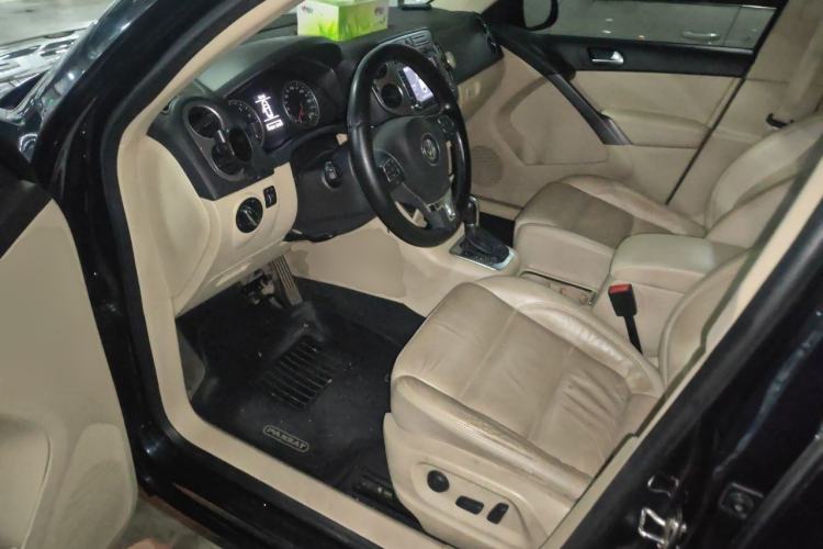 Used Volkswagen Tiguan 2012 1.8TSI Automatic All-Wheel Drive Elite Edition Left Front Seat