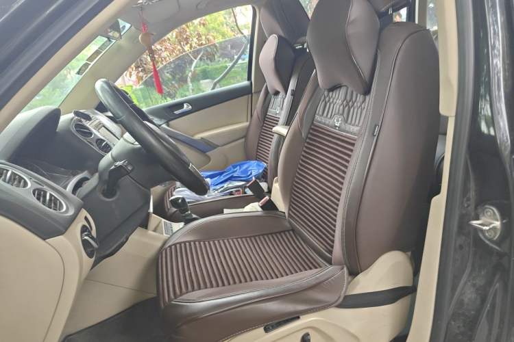 Used Volkswagen Tiguan 2012 1.8TSI Automatic Two-Wheel Drive Zhaoshi Edition Left Front Seat