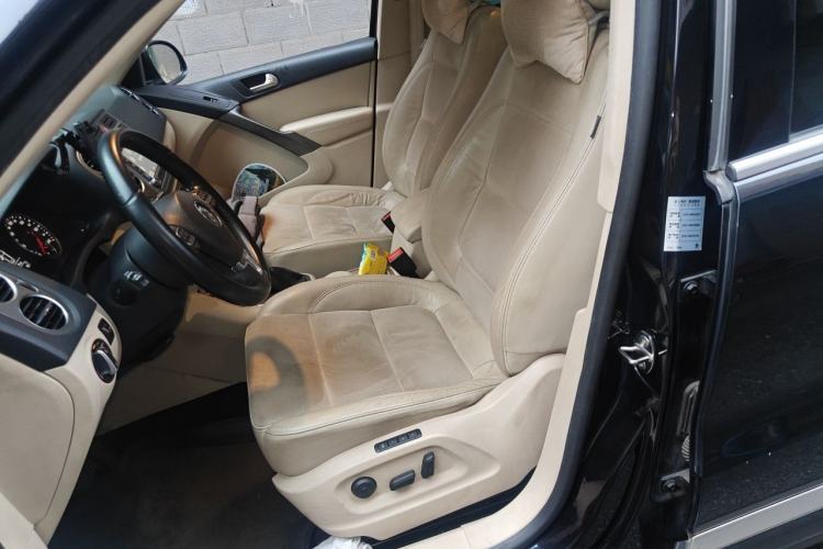 Used Volkswagen Tiguan 2012 2.0 TSI Automatic All-Wheel Drive Flagship Edition Left Front Seat