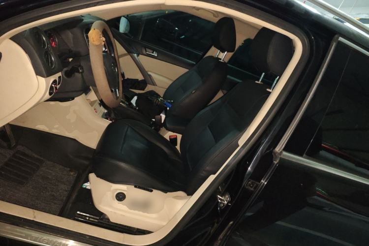 Used Volkswagen Tiguan 2012 2.0 TSI Automatic All-Wheel Drive Flagship Edition Left Front Seat