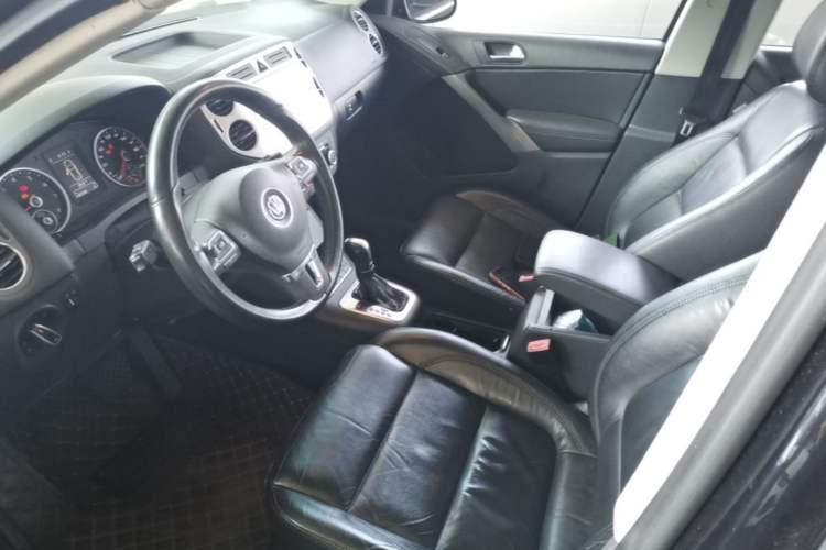 Used Volkswagen Tiguan 2012 1.8TSI Automatic All-Wheel Drive Elite Edition Left Front Seat