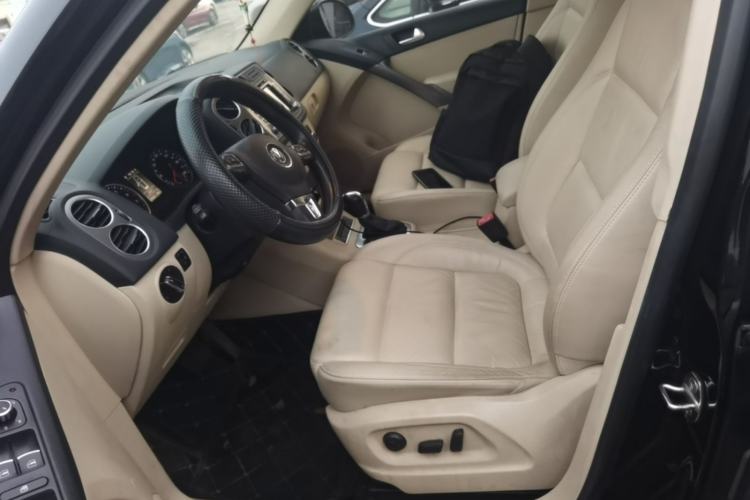 Used Volkswagen Tiguan 2012 1.8TSI Automatic All-Wheel Drive Elite Edition Left Front Seat