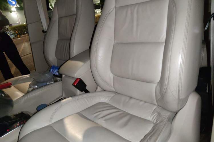 Used Volkswagen Tiguan 2012 1.8TSI Automatic Two-Wheel Drive Elite Edition Left Front Seat