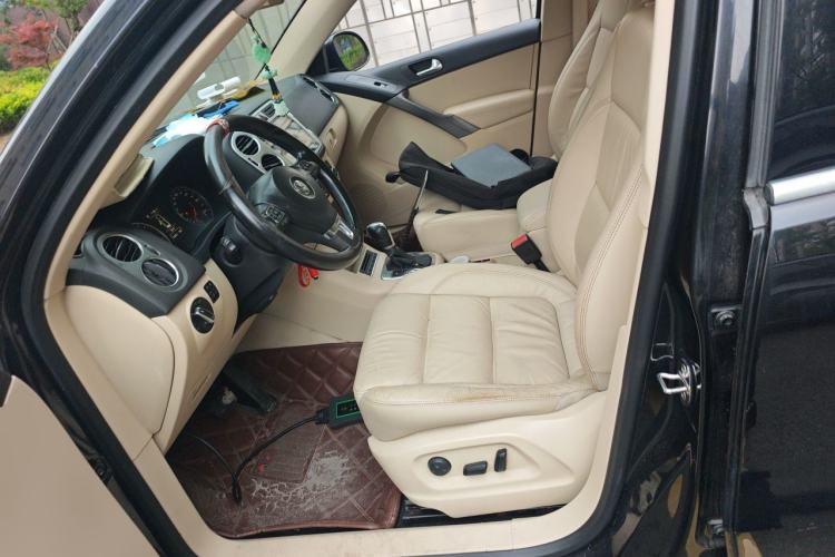 Used Volkswagen Tiguan 2012 1.8TSI Automatic Two-Wheel Drive Elite Edition Left Front Seat