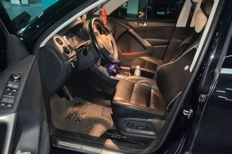 Used Volkswagen Tiguan 2012 1.8TSI Automatic All-Wheel Drive Elite Edition Left Front Seat