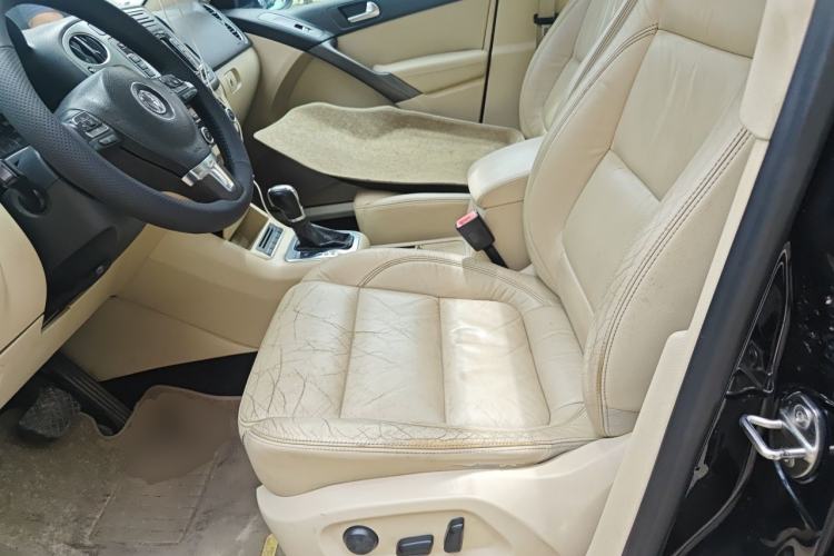 Used Volkswagen Tiguan 2012 1.8TSI Automatic All-Wheel Drive Elite Edition Left Front Seat