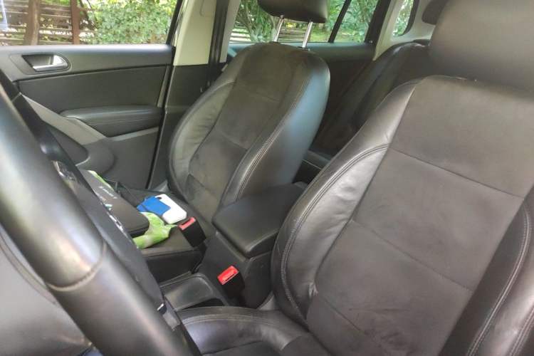 Used Volkswagen Tiguan 2012 2.0 TSI Automatic All-Wheel Drive Flagship Edition Left Front Seat