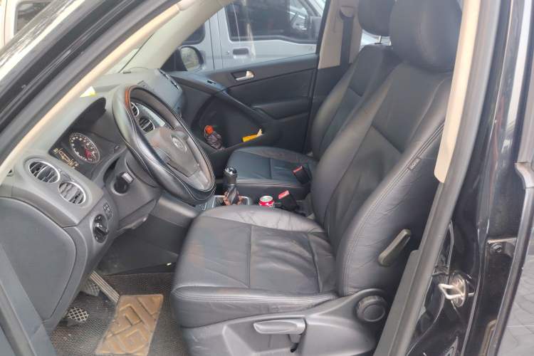 Used Volkswagen Tiguan 2012 1.8TSI Manual Two-Wheel Drive Urban Edition Left Front Seat