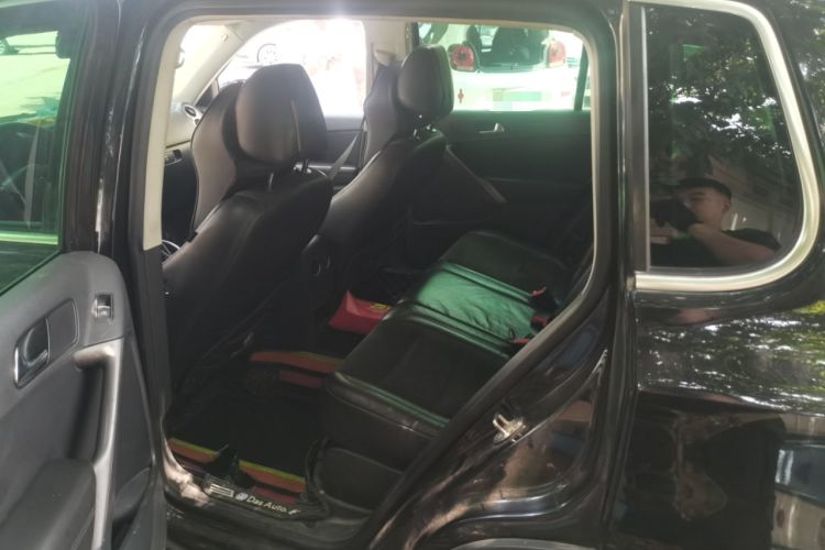 Used Volkswagen Tiguan 2012 2.0 TSI Automatic All-Wheel Drive Flagship Edition Left Rear Seat