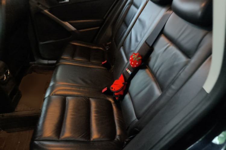 Used Volkswagen Tiguan 2012 1.8TSI Automatic Two-Wheel Drive Trend Edition Left Rear Seat