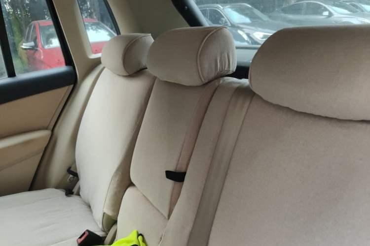 Used Volkswagen Tiguan 2012 1.4TSI Manual Two-Wheel-Drive Urban Edition Left Rear Seat