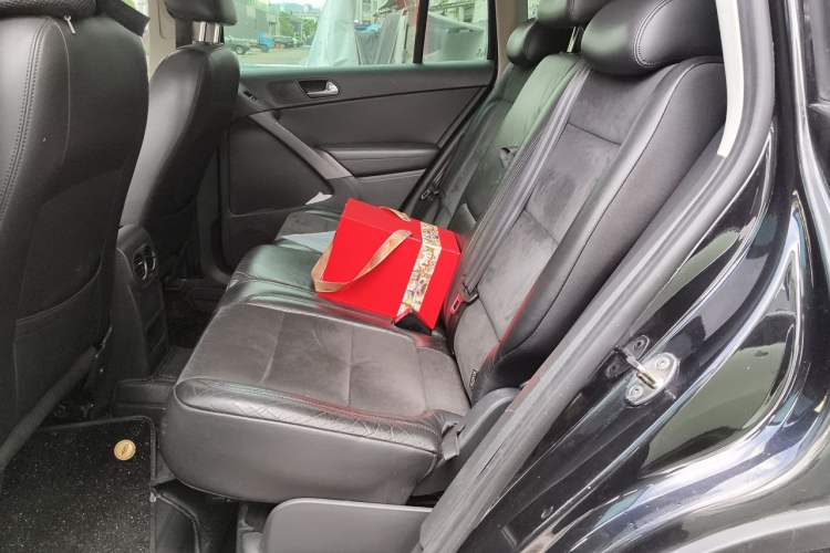 Used Volkswagen Tiguan 2012 2.0 TSI Automatic All-Wheel Drive Flagship Edition Left Rear Seat
