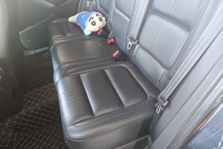 Used Volkswagen Tiguan 2012 1.8TSI Automatic All-Wheel Drive Fashion Edition Left Rear Seat