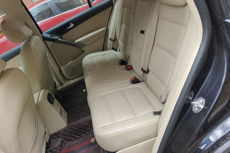 Used Volkswagen Tiguan 2012 1.8TSI Automatic Two-Wheel Drive Trend Edition Left Rear Seat
