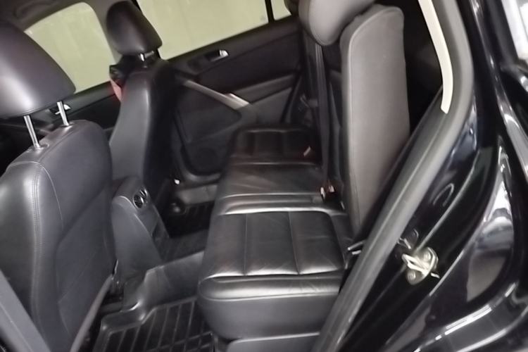 Used Volkswagen Tiguan 2012 1.8TSI Automatic All-Wheel Drive Fashion Edition Left Rear Seat