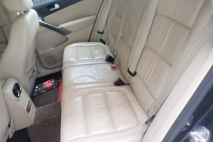 Used Volkswagen Tiguan 2012 1.8TSI Automatic Two-Wheel Drive Elite Edition Left Rear Seat