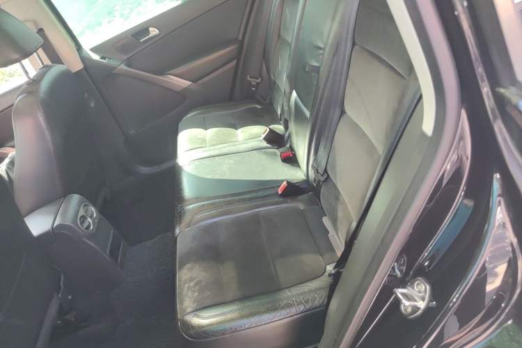 Used Volkswagen Tiguan 2012 2.0 TSI Automatic All-Wheel Drive Flagship Edition Left Rear Seat