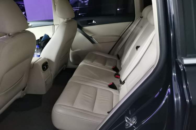 Used Volkswagen Tiguan 2012 2.0 TSI Automatic All-Wheel Drive Elite Edition Left Rear Seat