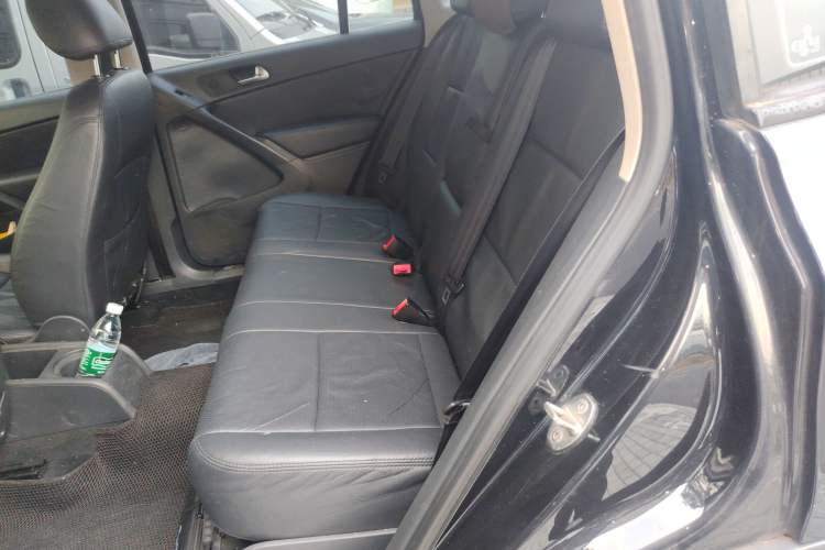 Used Volkswagen Tiguan 2012 1.8TSI Manual Two-Wheel Drive Urban Edition Left Rear Seat