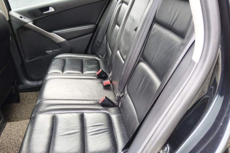 Used Volkswagen Tiguan 2012 1.8TSI Automatic Two-Wheel Drive Elite Edition Left Rear Seat