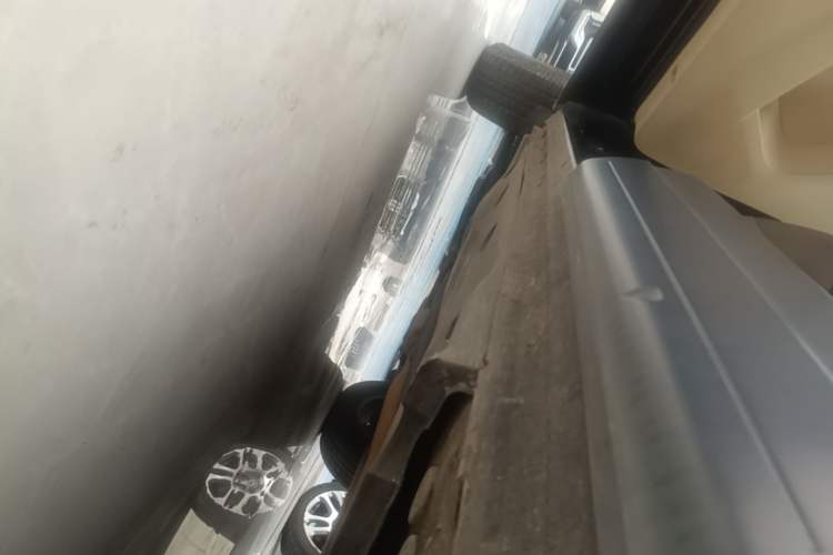 Used Volkswagen Tiguan 2012 1.8TSI Automatic Two-Wheel Drive Trend Edition Left Side Sill