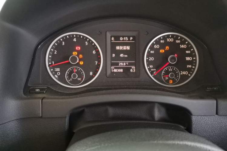 Used Volkswagen Tiguan 2012 1.8TSI Automatic All-Wheel Drive Elite Edition Odometer Close Up