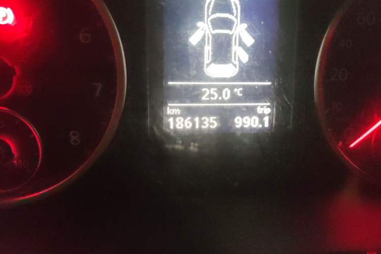 Used Volkswagen Tiguan 2012 1.8TSI Automatic Two-Wheel Drive Elite Edition Odometer Close Up