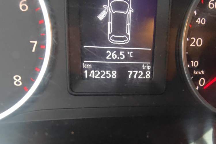 Used Volkswagen Tiguan 2012 1.8TSI Automatic Two-Wheel Drive Elite Edition Odometer Close Up