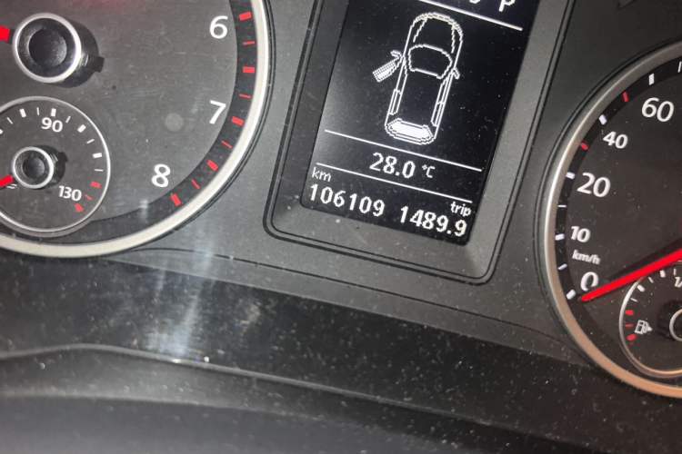 Used Volkswagen Tiguan 2012 1.8TSI Automatic All-Wheel Drive Elite Edition Odometer Close Up
