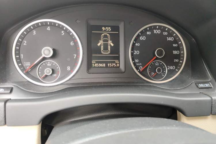 Used Volkswagen Tiguan 2012 1.8TSI Automatic Two-Wheel Drive Trend Edition Odometer Close Up