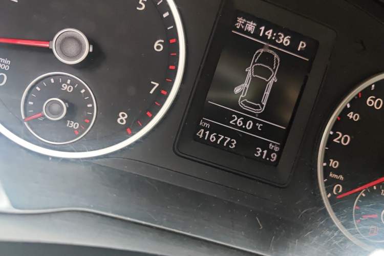 Used Volkswagen Tiguan 2012 1.8TSI Automatic All-Wheel Drive Elite Edition Odometer Close Up