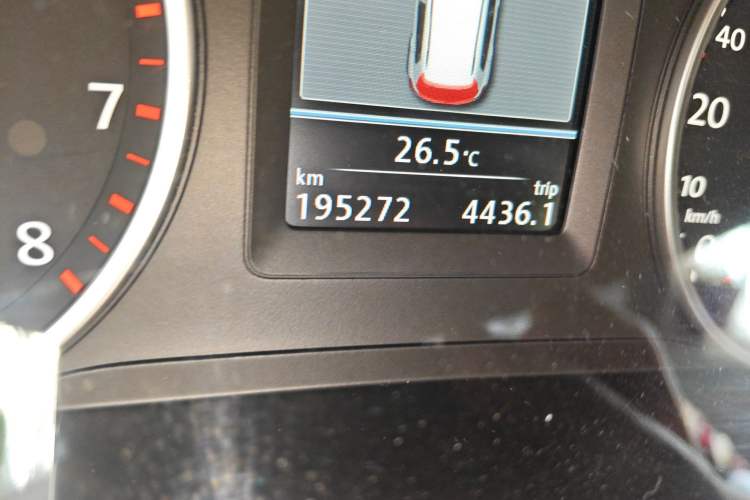 Used Volkswagen Tiguan 2012 2.0 TSI Comfort Edition Odometer Close Up