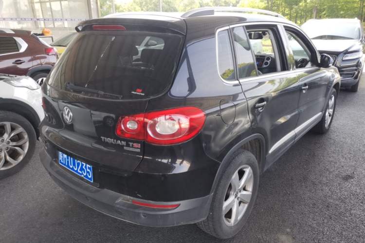 Used Volkswagen Tiguan 2012 1.8TSI Automatic All-Wheel Drive Elite Edition Rear Right 45 Deg