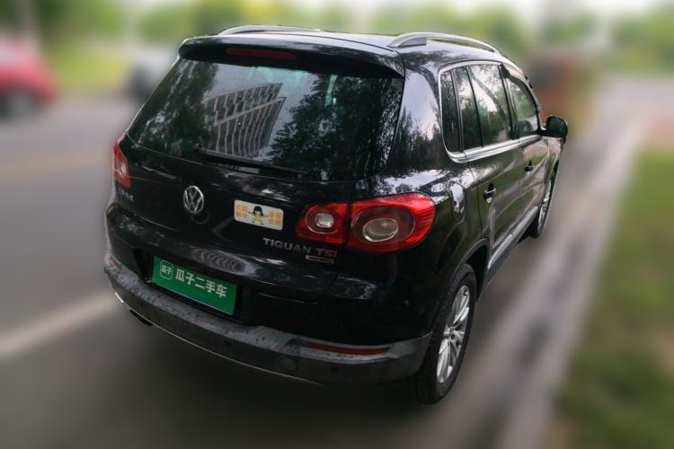 Used Volkswagen Tiguan 2012 2.0 TSI Automatic All-Wheel Drive Flagship Edition Rear Right 45 Deg