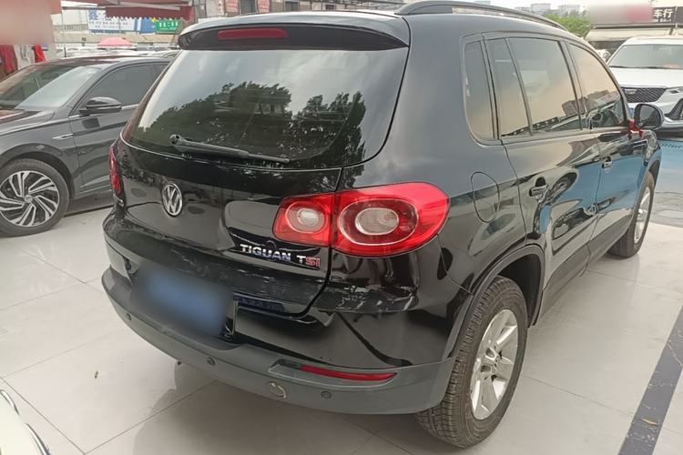 Used Volkswagen Tiguan 2012 1.8TSI Automatic Two-Wheel Drive Trend Edition Rear Right 45 Deg