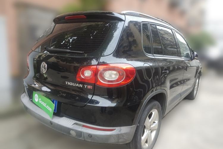 Used Volkswagen Tiguan 2012 1.8TSI Manual Two-Wheel Drive Enjoyment Edition Rear Right 45 Deg