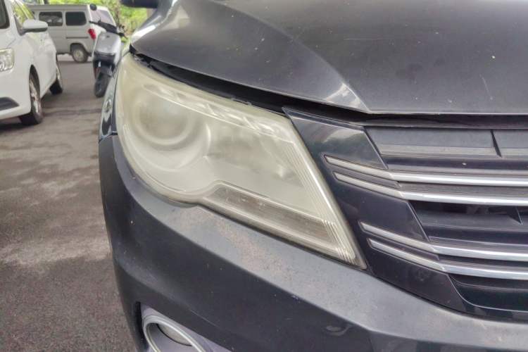 Used Volkswagen Tiguan 2012 1.8TSI Automatic Two-Wheel Drive Elite Edition Right Front Headlight