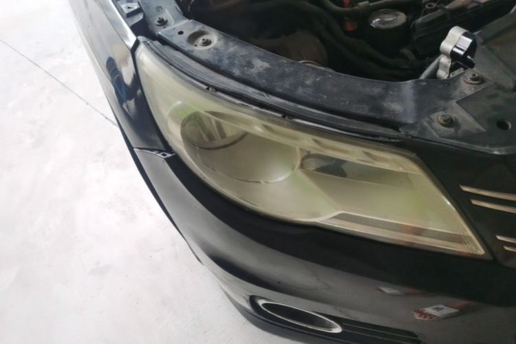 Used Volkswagen Tiguan 2012 1.8TSI Automatic Two-Wheel Drive Elite Edition Right Front Headlight