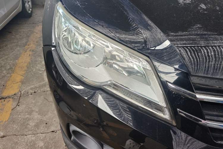 Used Volkswagen Tiguan 2012 1.8TSI Manual Two-Wheel Drive Urban Edition Right Front Headlight