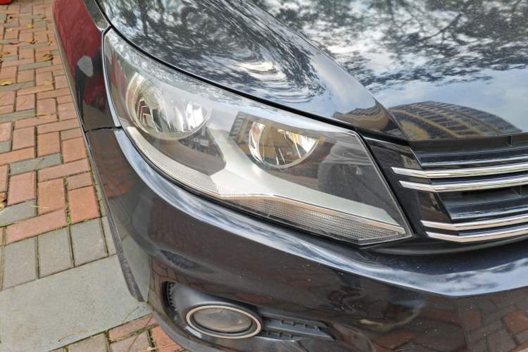 Used Volkswagen Tiguan 2012 2.0 TSI Comfort Edition Right Front Headlight