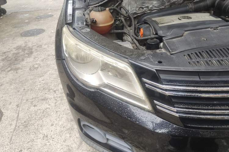 Used Volkswagen Tiguan 2012 1.8TSI Manual Two-Wheel Drive Enjoyment Edition Right Front Headlight