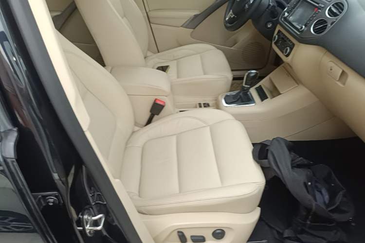 Used Volkswagen Tiguan 2012 1.8TSI Automatic Two-Wheel Drive Trend Edition Right Front Seat
