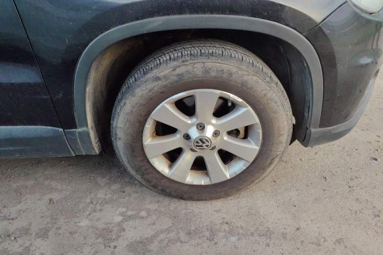 Used Volkswagen Tiguan 2012 1.8TSI Manual Two-Wheel Drive Urban Edition Right Front Wheel Hub