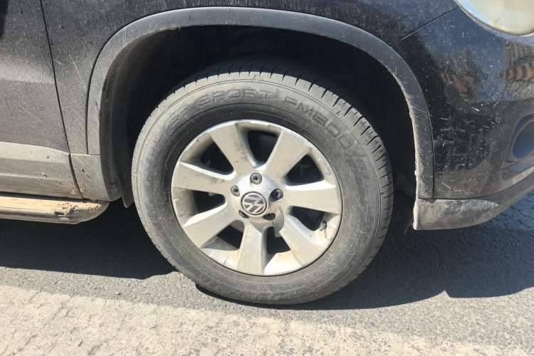 Used Volkswagen Tiguan 2012 1.8TSI Automatic Two-Wheel Drive Urban Edition Right Front Wheel Hub