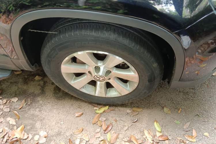 Used Volkswagen Tiguan 2012 1.8TSI Automatic Two-Wheel Drive Urban Edition Right Front Wheel Hub