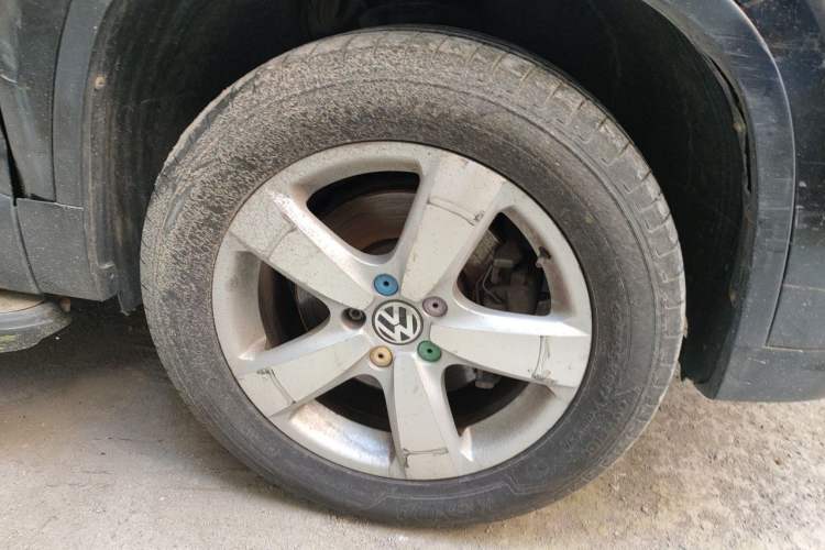 Used Volkswagen Tiguan 2012 1.8TSI Automatic Two-Wheel Drive Elite Edition Right Front Wheel Hub